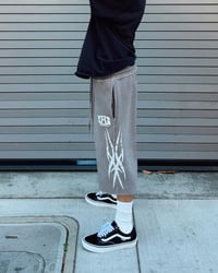 Image 4 of HG 3/4 Shorts