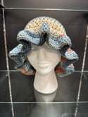 crochet bucket hat with wavy brim B