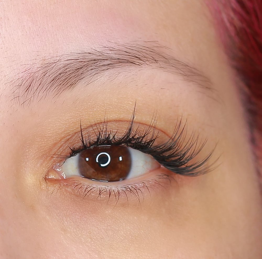 Image of MAGDALENA- Fluffy Wispy Lashes