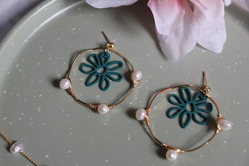 Image of Floral Pearl Hoops