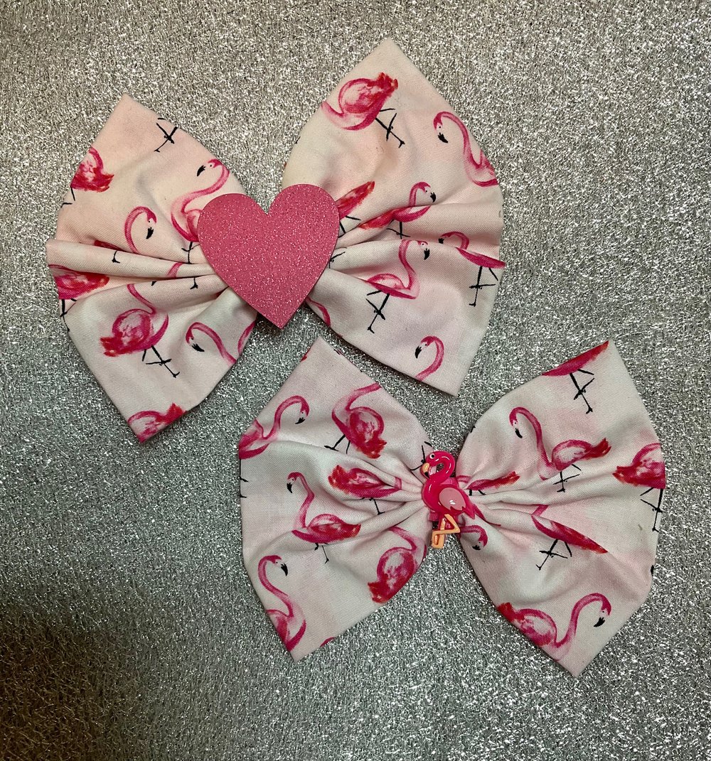 Flamingo big love bow