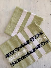 Image 3 of Torchon ancien vert