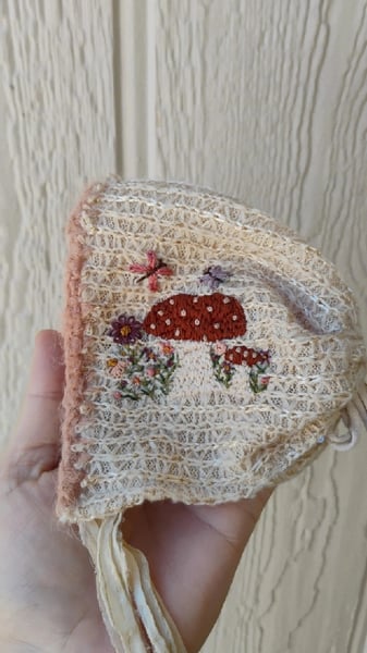 Image of Embroidered  mushrooms bonnet