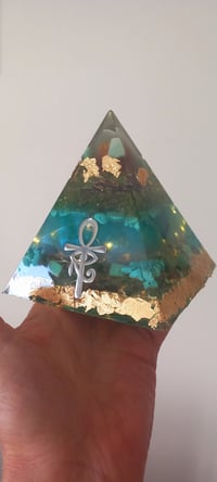 Image 4 of Pyramide-lampe Égyptienne : clé de Vie & Œil d'Horus 