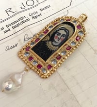 Image 3 of Large Bejewelled Icon 