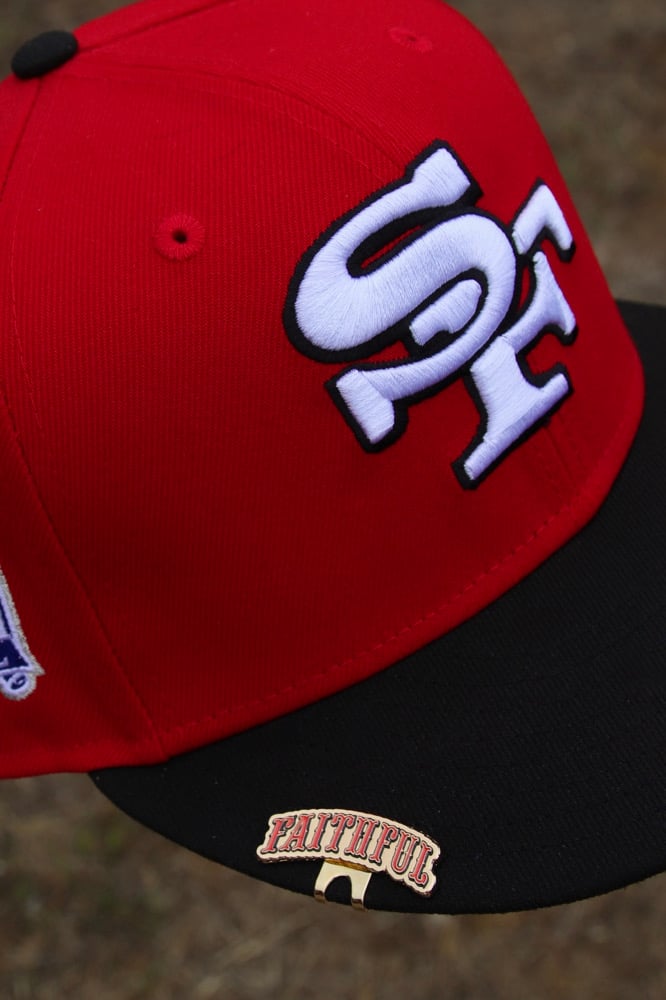 Image of San Francisco 49ers Faithful Enamel Pin Clip - OG Red/Black