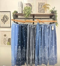 Pamela - PAISLEY BRODER PRINT WIDE LEG TROUSER