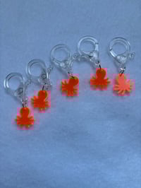 Image 4 of stitch markers