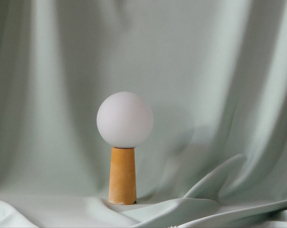 Image of Slim Lamp