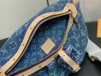 Image 2 of LV New Bumbag