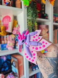 Image 1 of Mini dragón morado y rosa