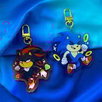 Image 4 of Sonic & Shadow Large Charm