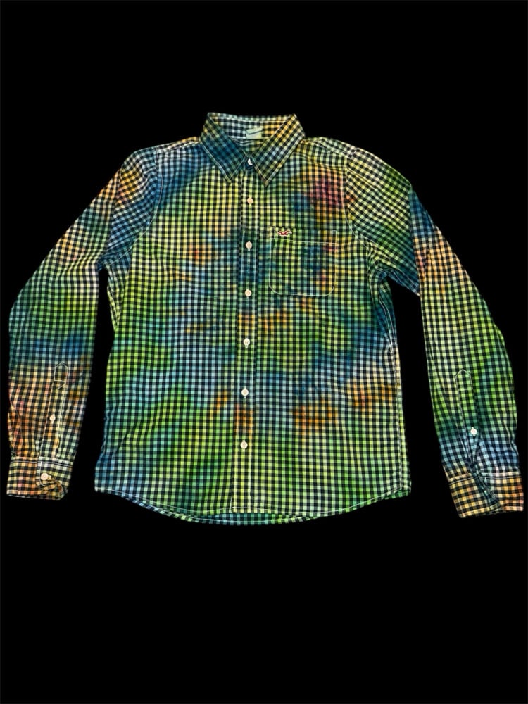 Image of (L) Tropical Swirl Long Sleeve Button Up