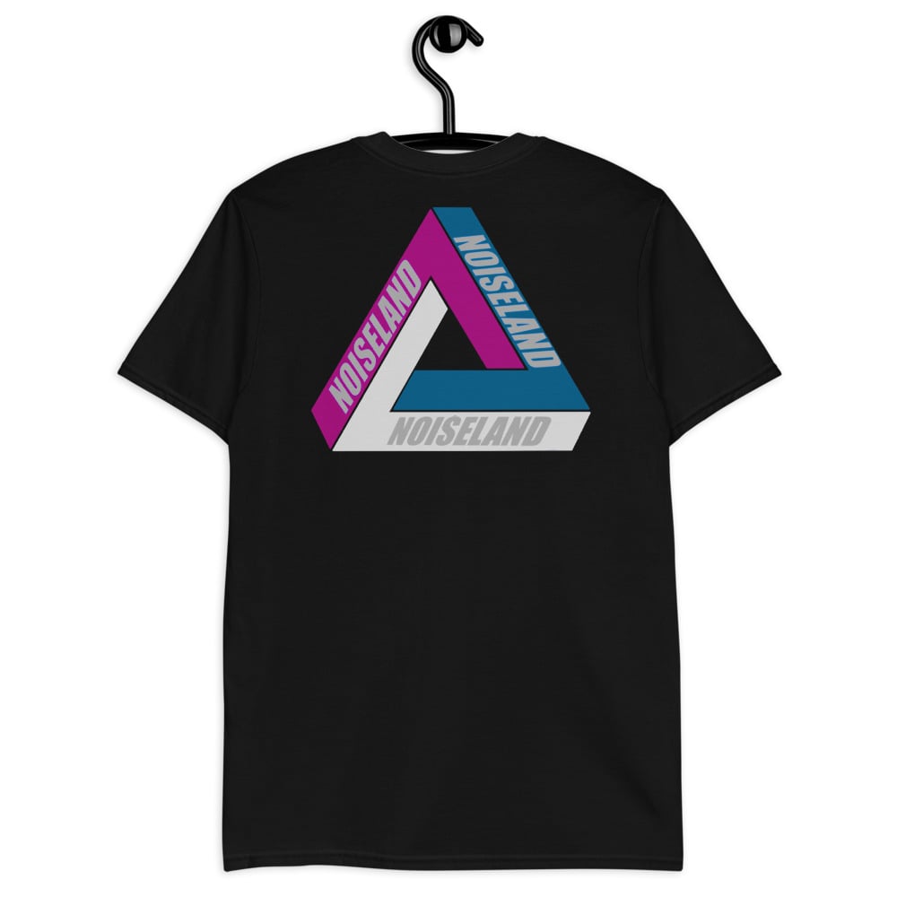 Noiseland triangle t shirt purple 