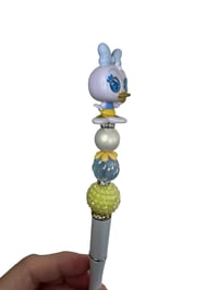 Image 3 of Pastel Daisy Pen