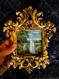 Image 2 of Paisaje con tumba y fantasma