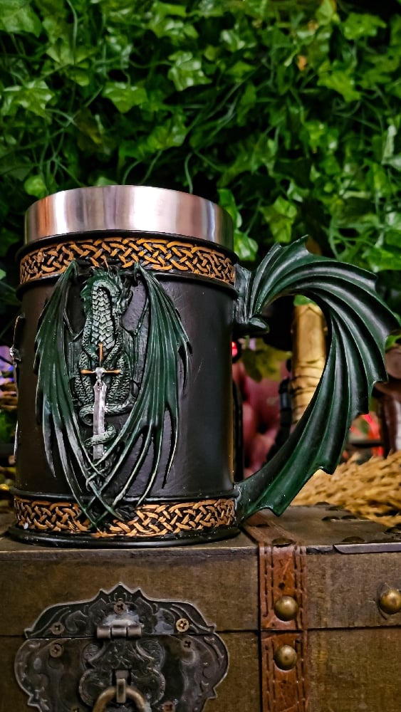 ๐The Armored Kingdom Green Dragon Scale & Steel Mug