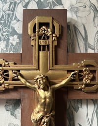 Image 3 of Crucifix Art Déco en bois et laiton, 1920