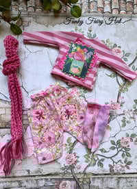 Image 2 of Blythe Spring set 22