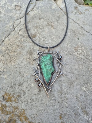 Malachite and hematite pendant 