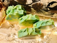 Image 2 of Green Tea & Cucumber 5 OZ