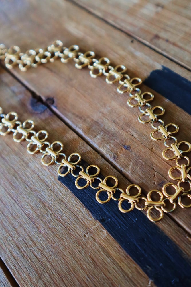 Image of “Flowerchild Choker”