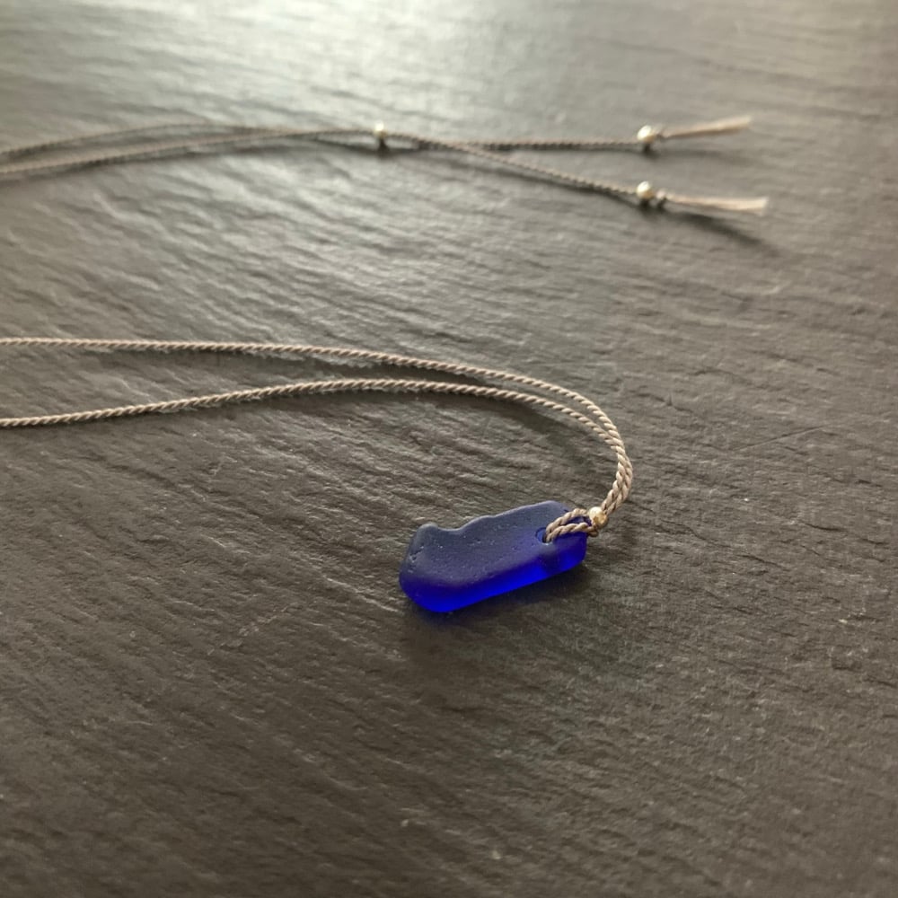 Image of Tiny blue sea glass necklace/bracelet - Dunwich