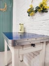 Table bleue