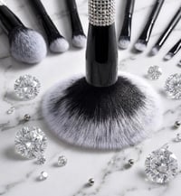 Image 2 of JZ Beauty  Luxury Brush set 