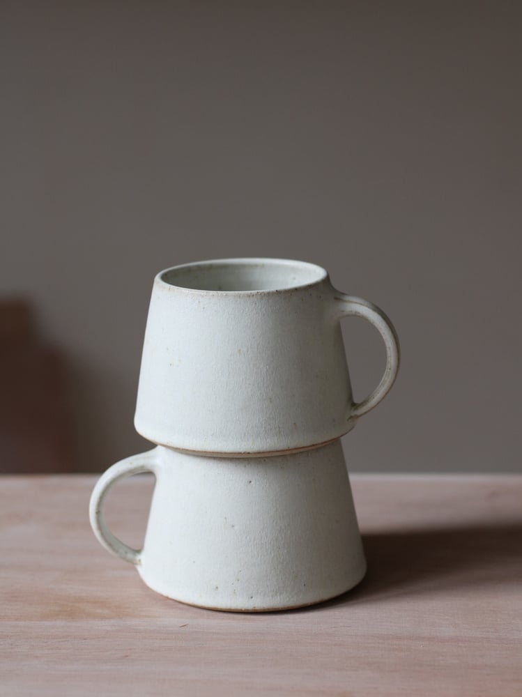 Image of short mug in ivory