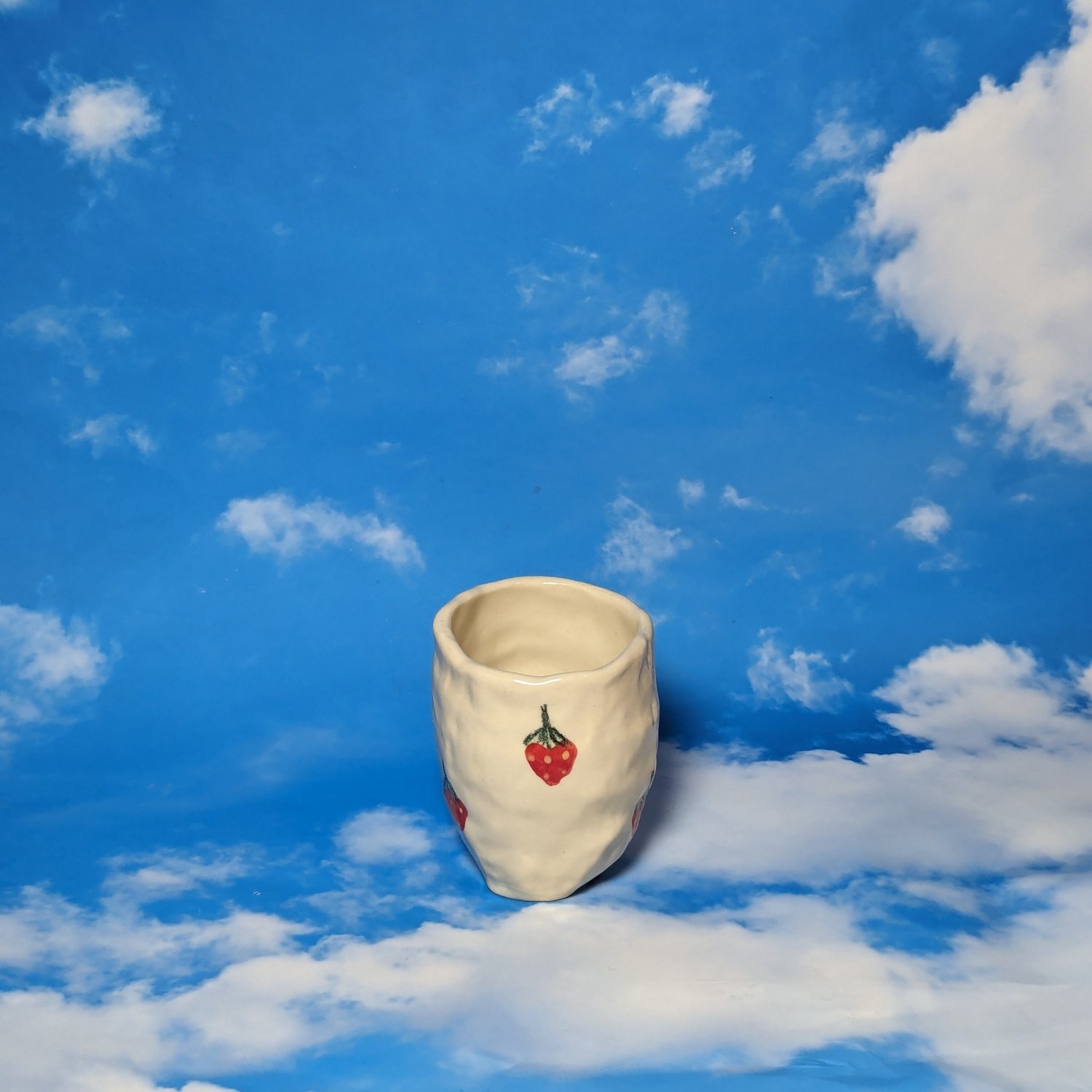 Image of strawberry latte cup 
