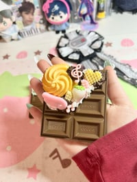 Image 2 of decoden choco mirror