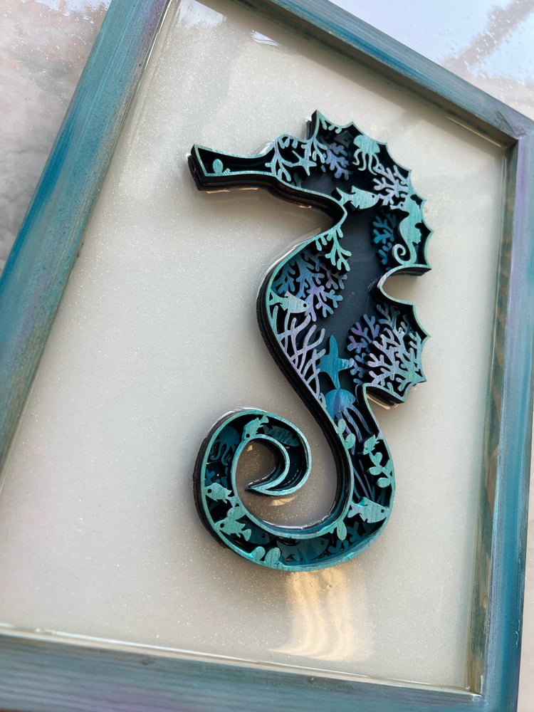 Image of 3D Resin Seahorse Frame 