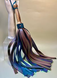 Image 1 of Chocolate Mint Stinger leather flogger