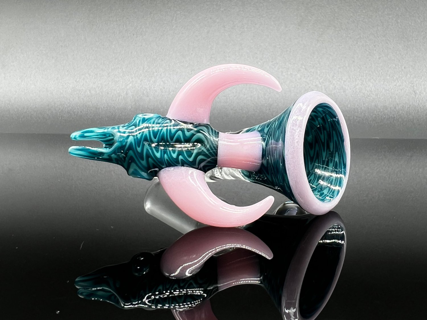 14/1 Bubblegum Wigwag Bull Skull with Opal Ouroboro Collab