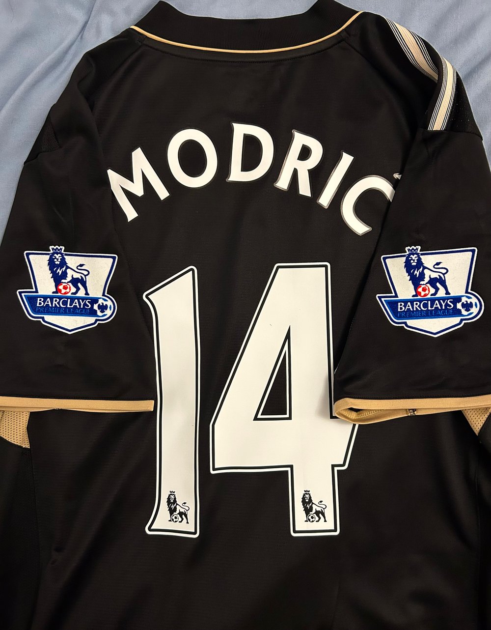 Image of Tottenham Hotspur “MODRIC 14” 2008/09 Third Shirt + PL patches (L)