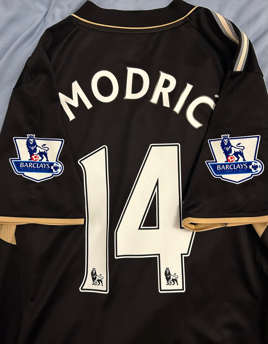 Image of Tottenham Hotspur “MODRIC 14” 2008/09 Third Shirt + PL patches (L)