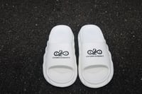Image 3 of Cntdwn Cloudwalkers (White)