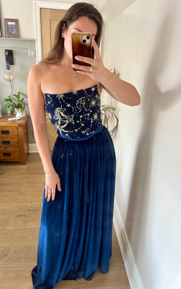 The strapless Midnight corset