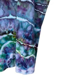 Image 3 of ♻️ UPCYCLED 3XL Ladies 100% Cotton Tee in Earthy Geode Ice Dye