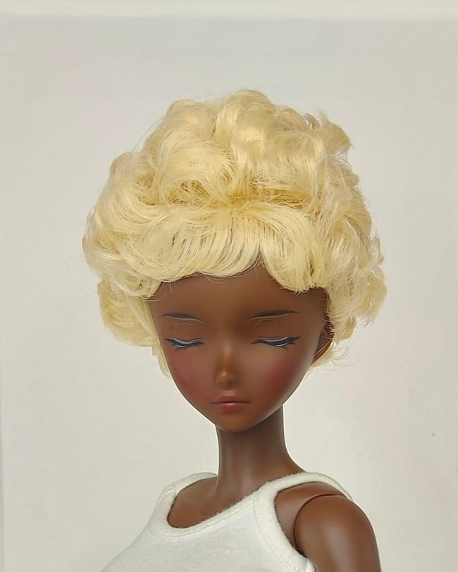 Malibu Blonde Bubblecut 