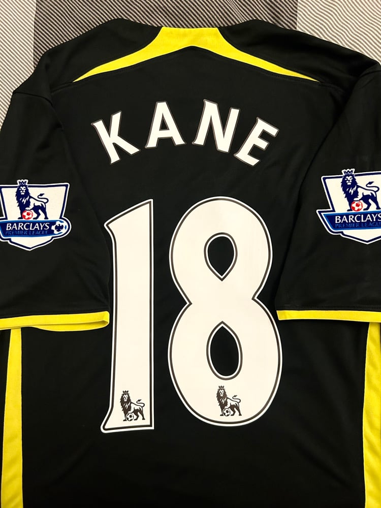 Image of Tottenham Hotspur “KANE 18” 2014/15 Away Shirt + PL patches (L)