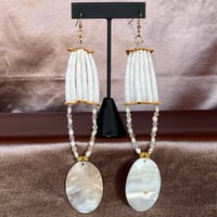 Image 2 of one tier Gold MOP & Pearl Earrings