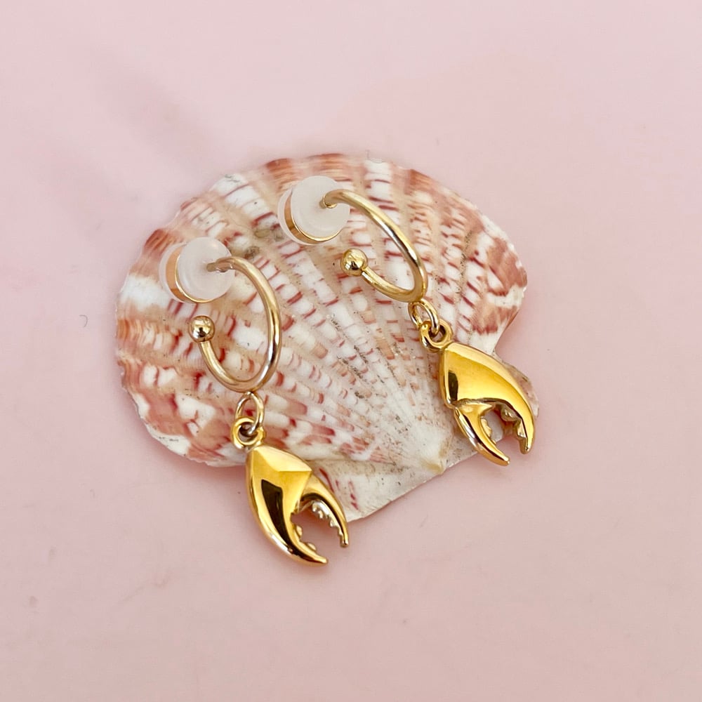 Image of Crab Claw Half Hoops