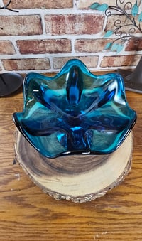 Image 4 of MCM Viking Glass 6 Petal Bluenique Dish