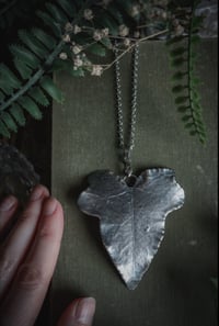 Real ivy necklace