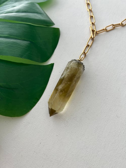 Image of GOLDRAY • Yellow Citrine Crystal Necklace
