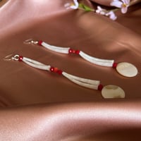Image 4 of 2 Tier Dentalium Earrings (red)