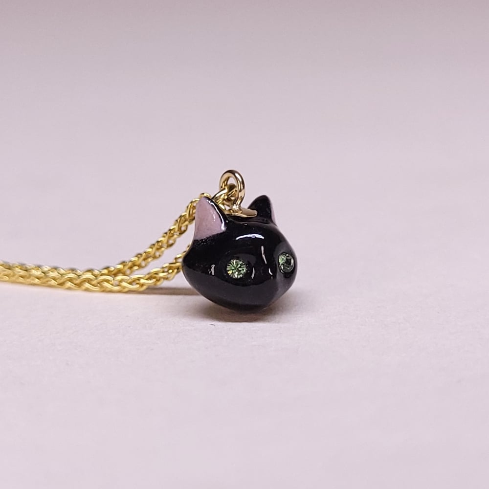 Image of Black Porcelain & Gold Vermeil Teeny Tiny Cat Pendant