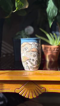 Image 4 of Gnome mug 02